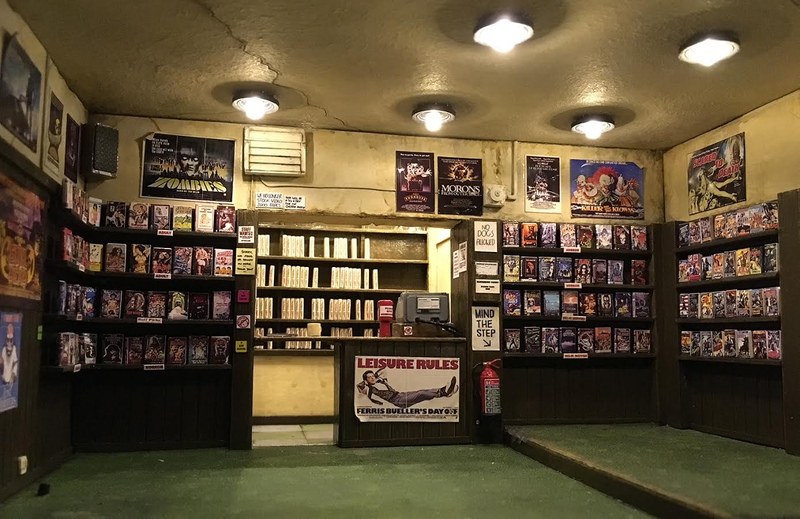 Illustration for article titled This Tiny Replica Video Store Offers Tiny '90s Nostalgia